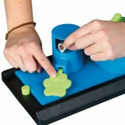 Trixie Dog Activity Poker Box Vario 2 Nivel 2 -Suministros De Mascotas Ventas 2024 42290 pho pro det clip 32031 3 3 g