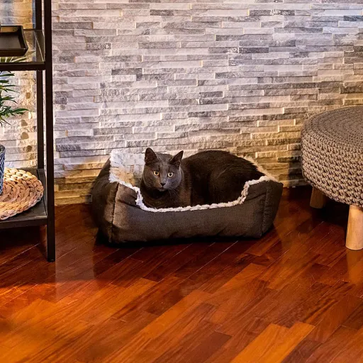 Ferplast Cuna Sweetie De Algodón Y Piel Eco Para Perros Y Gatos 5 Ferplast Cuna Sweetie De Algodón Y Piel Eco Para Perros Y Gatos - Imagen 3